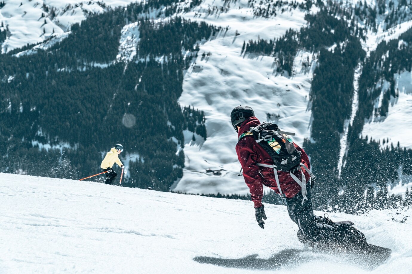 Ski Goggles Remain Hot After Ski Season